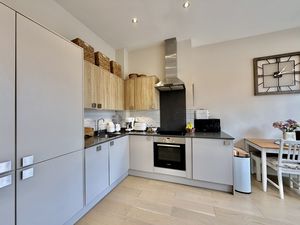 Photo 16- click for photo gallery